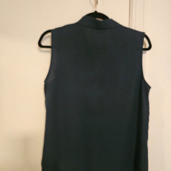 NORDSTROM RACK V-Neck Sleeveless Woven Shell TopGREEN PONDEROSA, Size Small - Picture 2 of 6